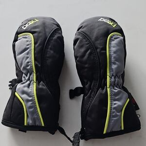 Kids SkI Black and Gray Gloves
